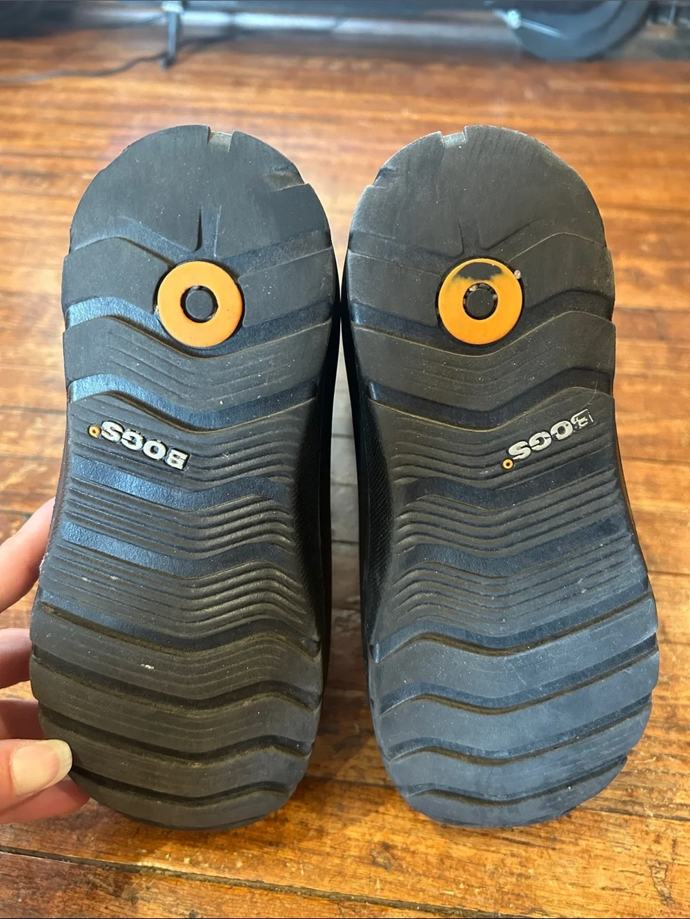 Neoclassic Bogs snow boots sz 2